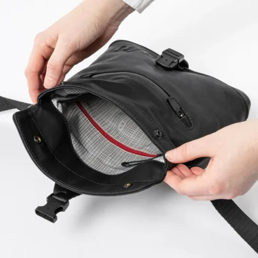 Aunts & Uncles Japan Tsu Waistbag black