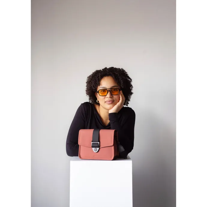 Bold Banana Beyond Bold Crossbody dusty pink-black