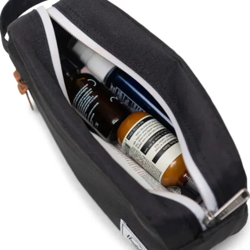 Herschel Supply Co. Chapter Small Travel Kit black