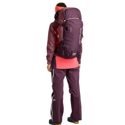 Ortovox Peak 42 S wild-berry