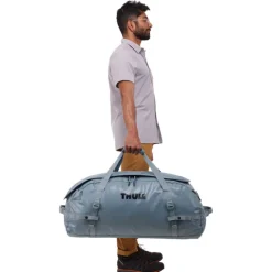 Thule Chasm Duffel 90L pond