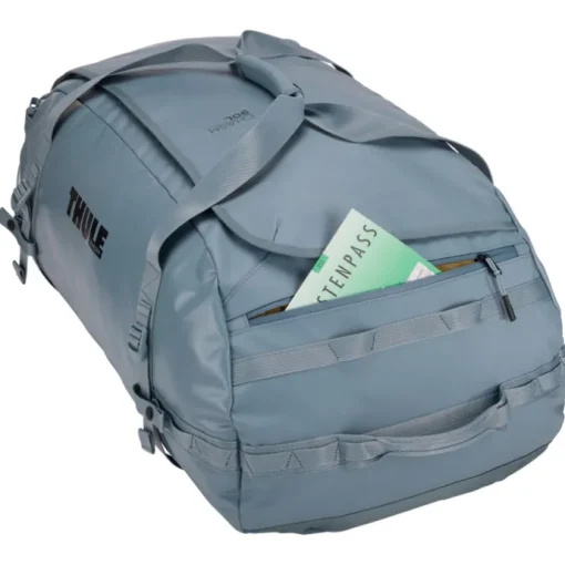Thule Chasm Duffel 90L pond