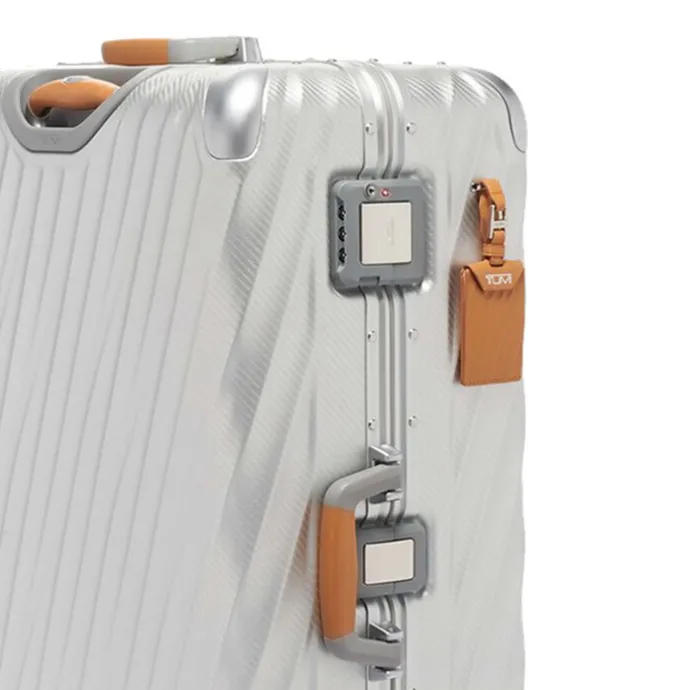 TUMI 19 Degree Aluminium Extended Trip Packing Case texture silver
